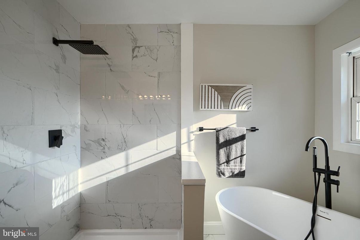 Bathroom, Free Standing Baths, Interior, Marble Walls