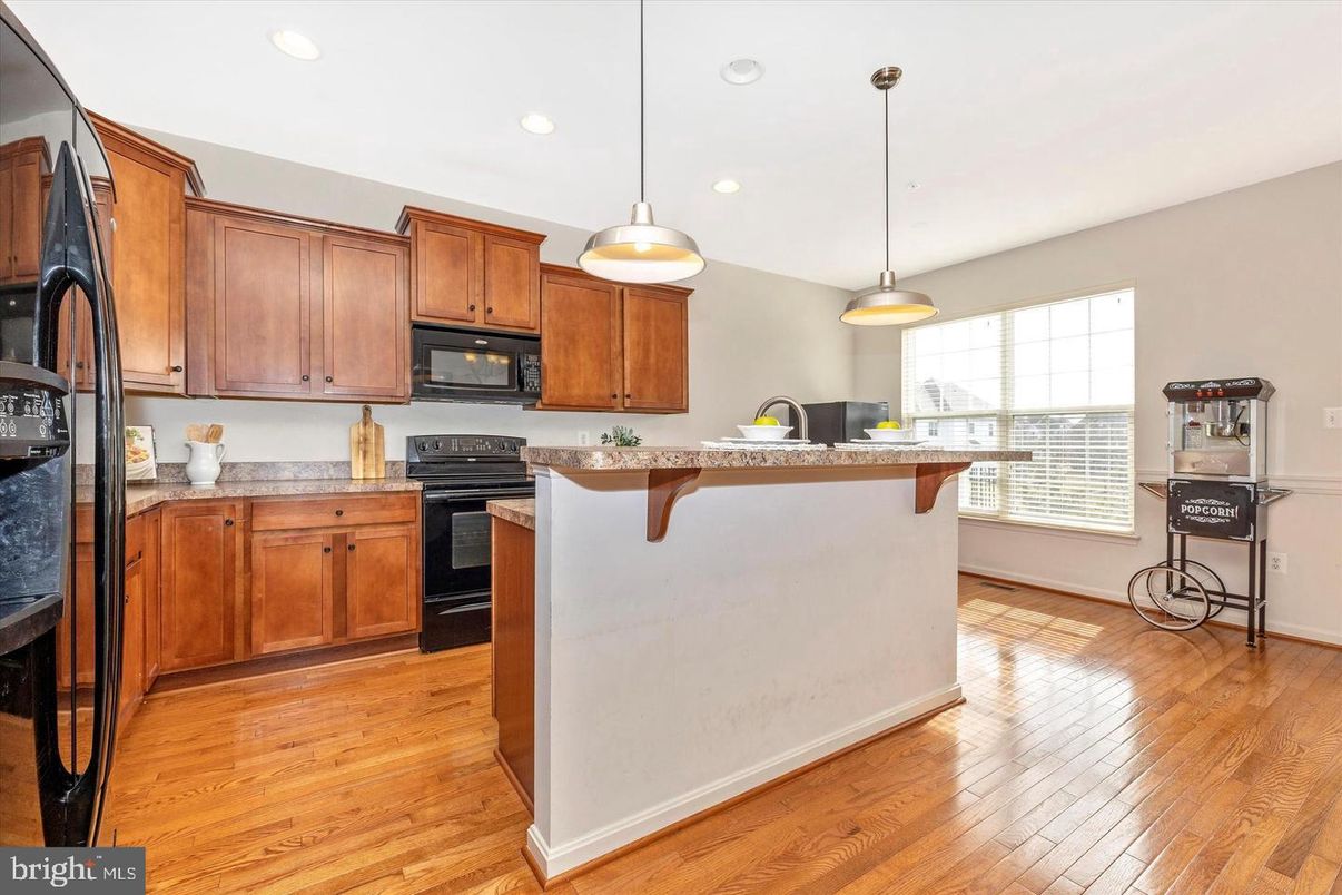 Interior, Kitchen, Pendant Lights, Recessed Lighting, Wood Texture Flooring
