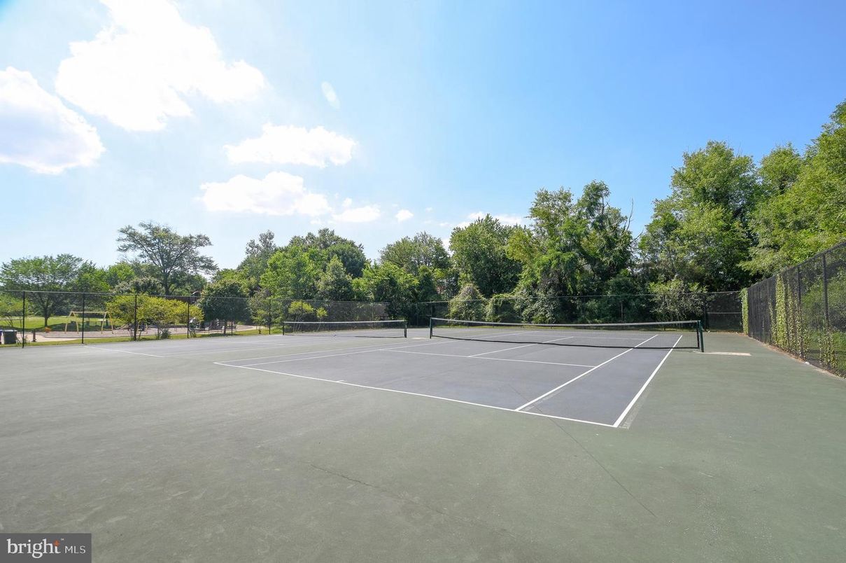 Exterior, Tennis Courts