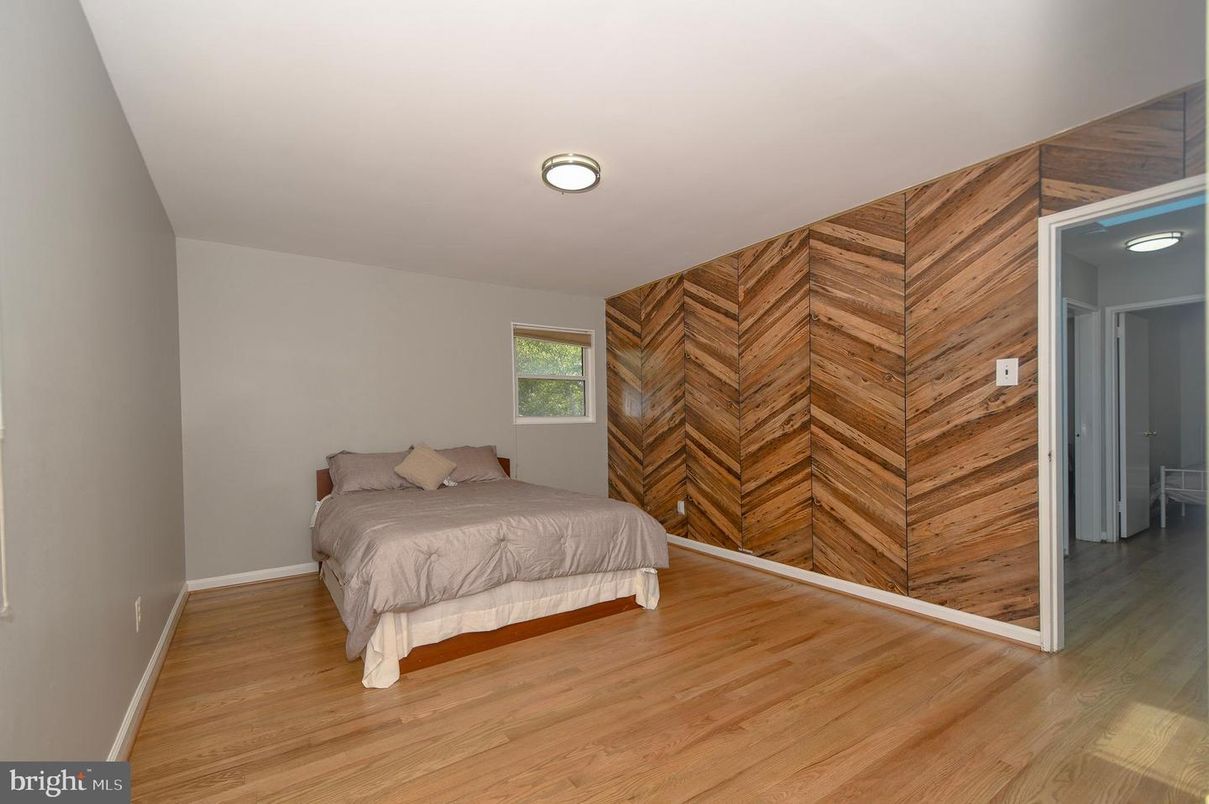 Bedroom, Interior, Wood Texture Flooring, Wooden Walls