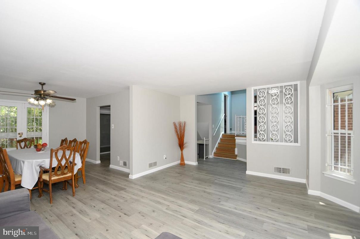 Dining room, Interior, Wood Texture Flooring