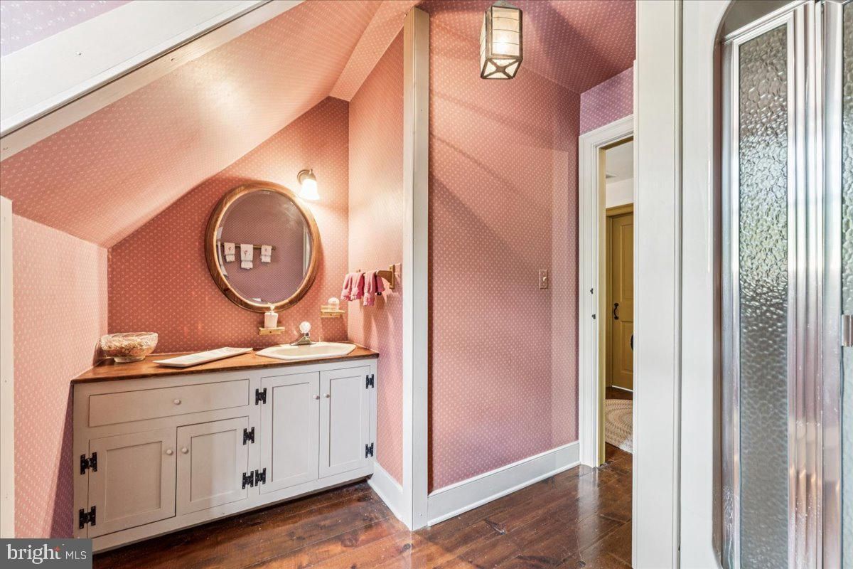 Bathroom, Interior, Wood Texture Flooring