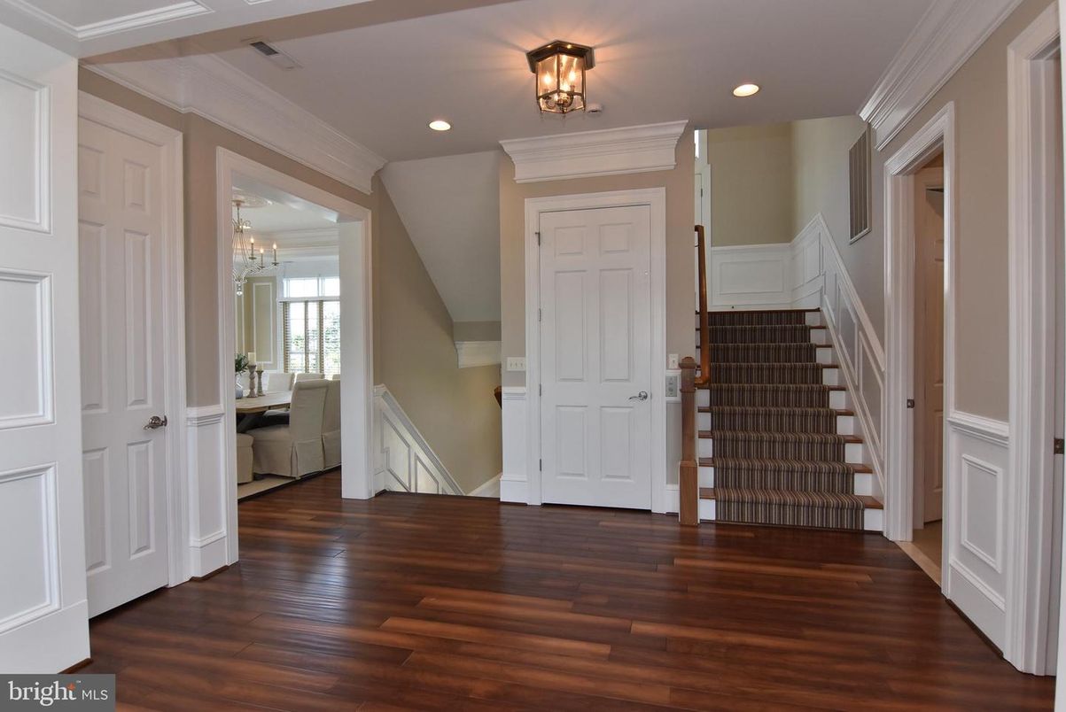 Chandelier, Interior, Recessed Lighting, Wood Texture Flooring