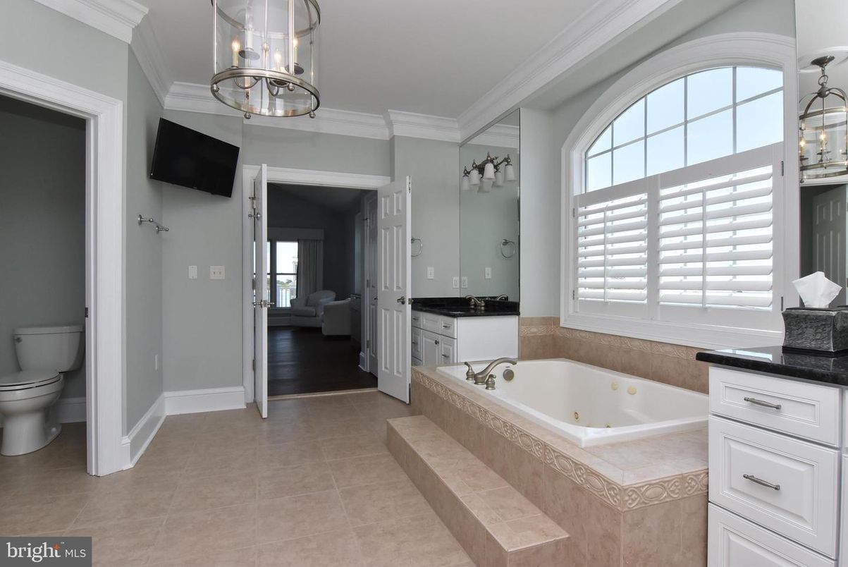 Bathroom, Interior, Pendant Lights