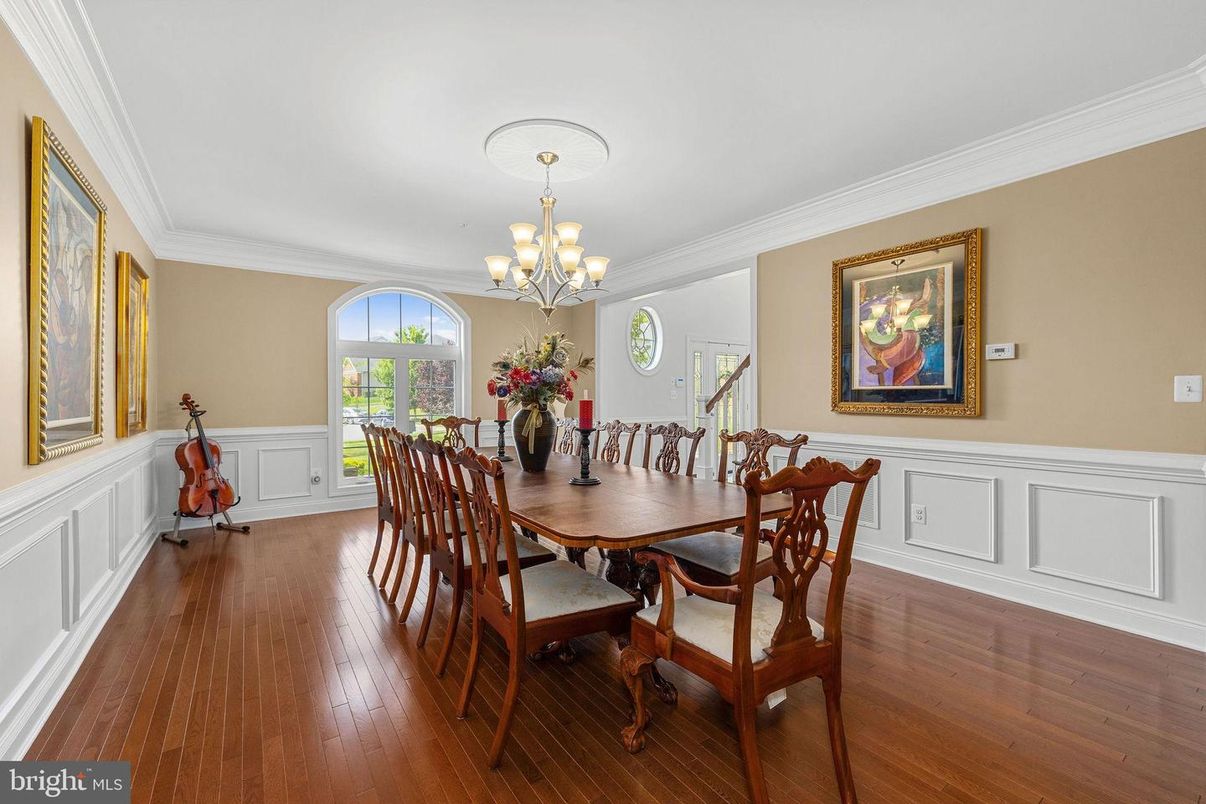 Chandelier, Dining room, Interior, Wood Texture Flooring