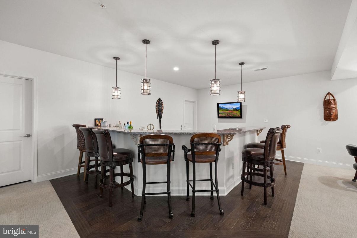 Interior, Pendant Lights, Recessed Lighting, Wood Texture Flooring