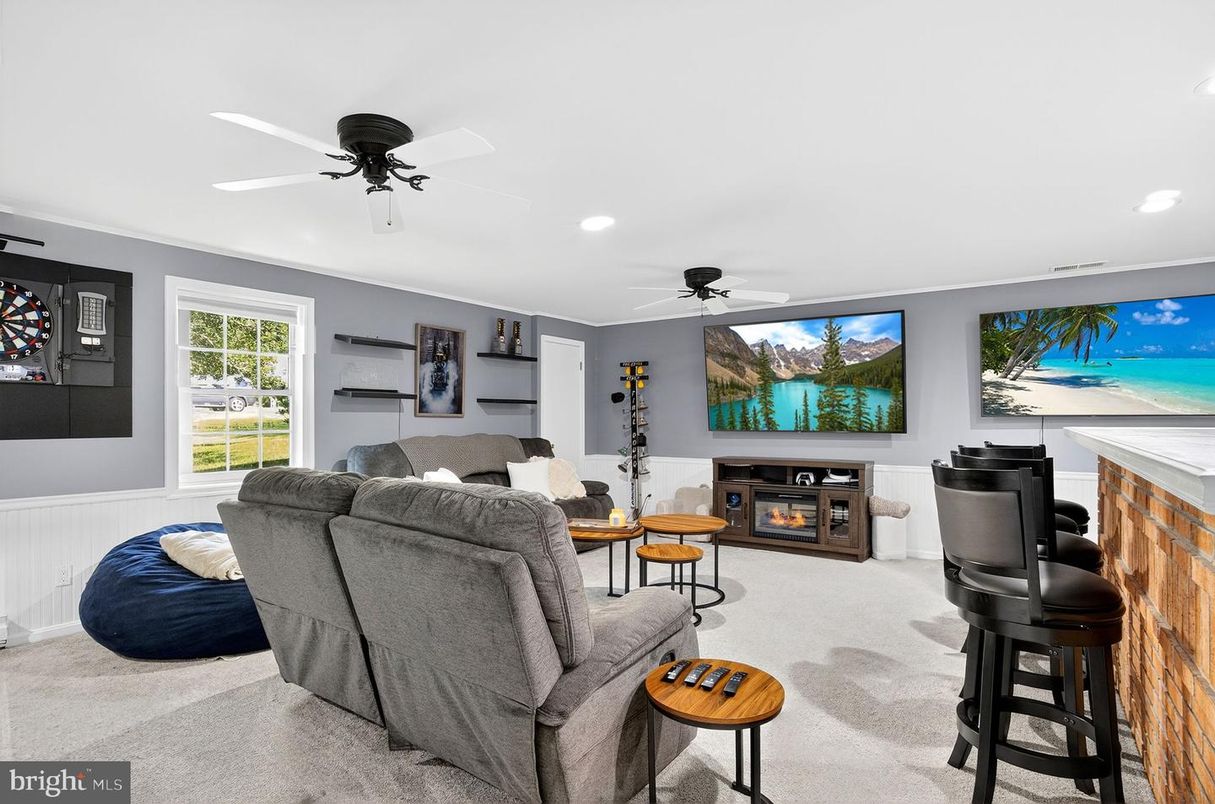 Fireplace, Interior, Living room, Recessed Lighting