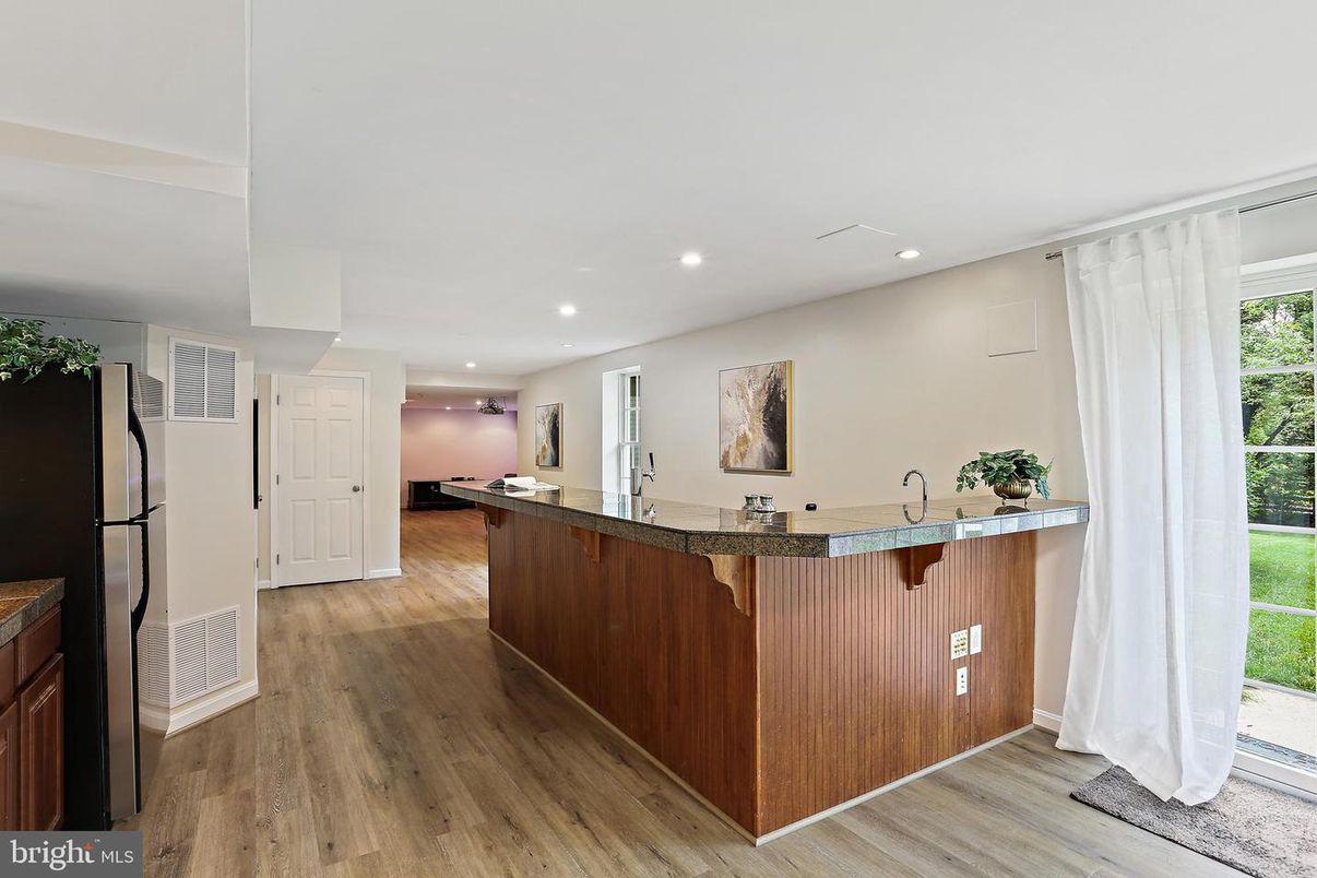 Interior, Kitchen, Recessed Lighting, Wood Texture Flooring