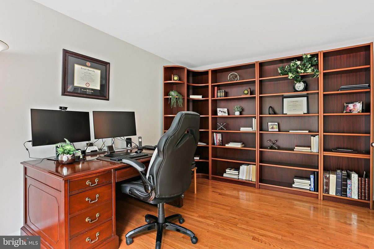 Home Office, Interior, Wood Texture Flooring