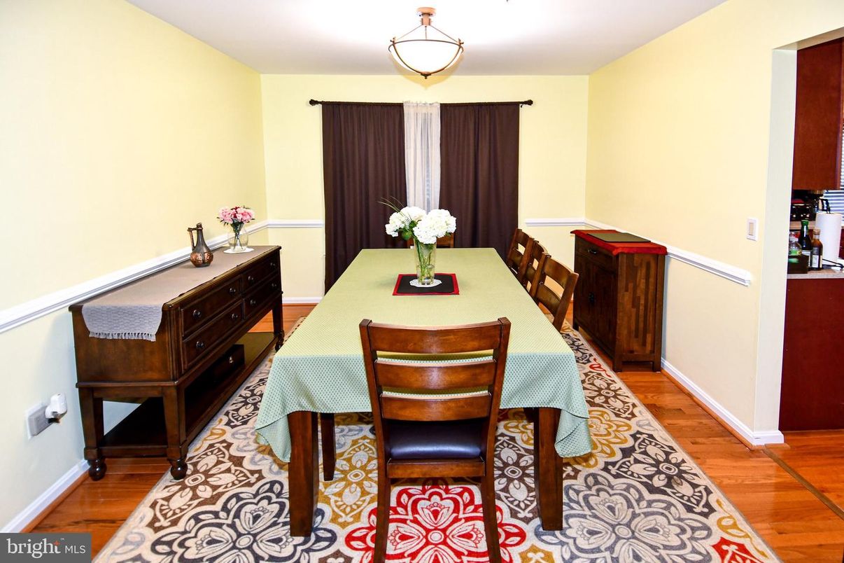 Dining room, Interior, Wood Texture Flooring