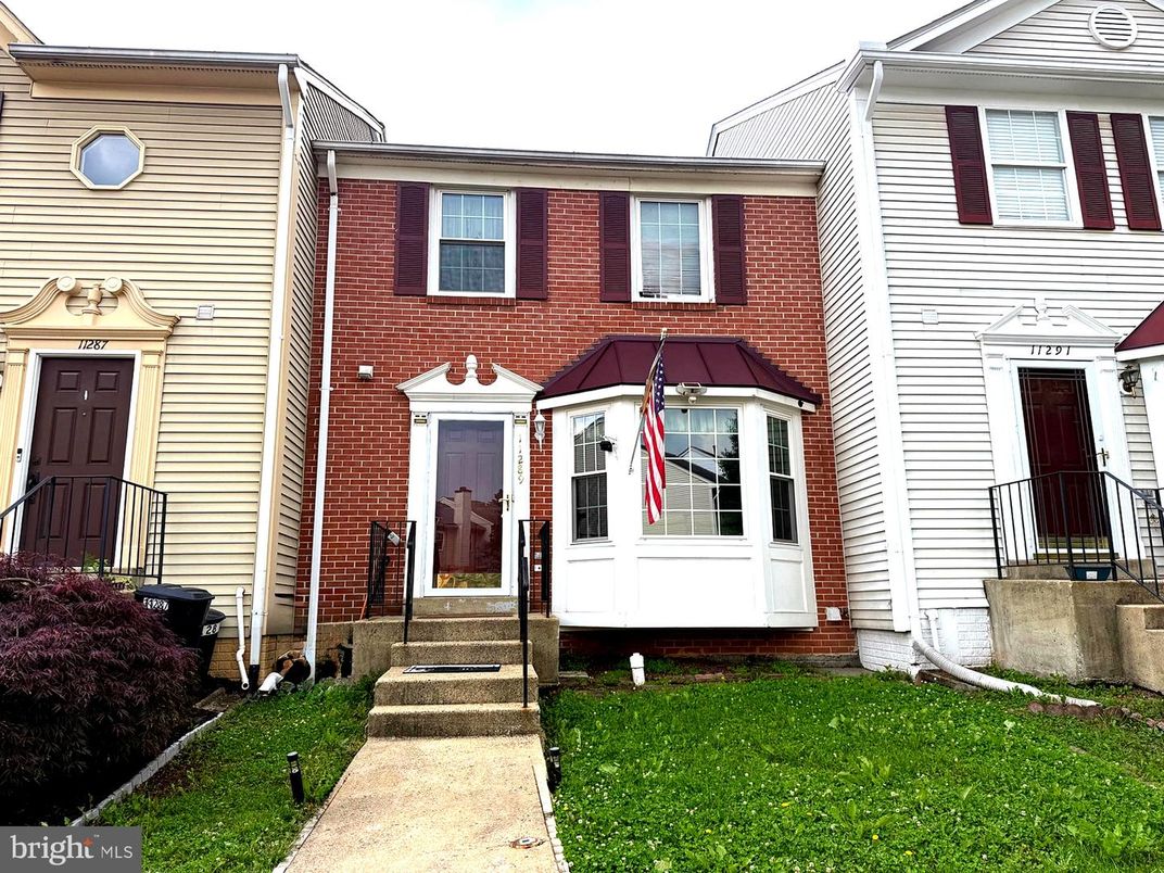 Exterior, Facade, Brick Facade, Rowhouse