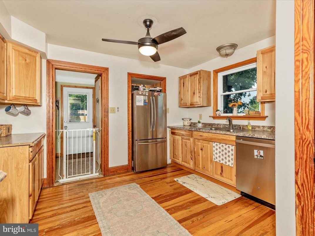 Interior, Kitchen, Wood Texture Flooring