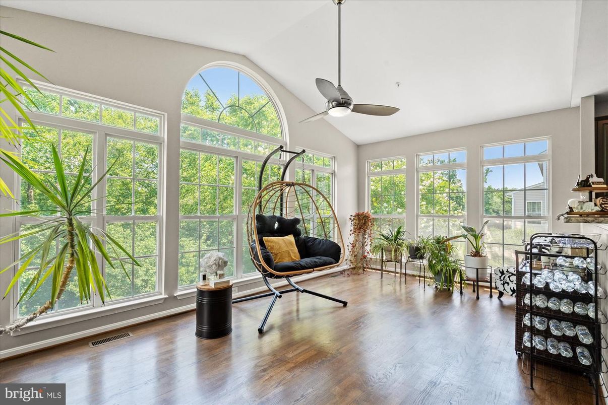 Interior, Sun Room, Wood Texture Flooring