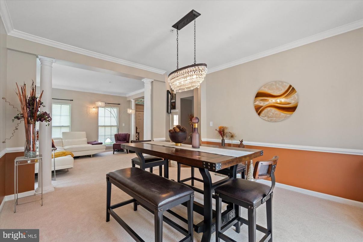 Chandelier, Dining room, Interior, Living room