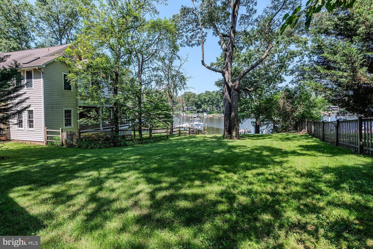 Backyard, Exterior, Water