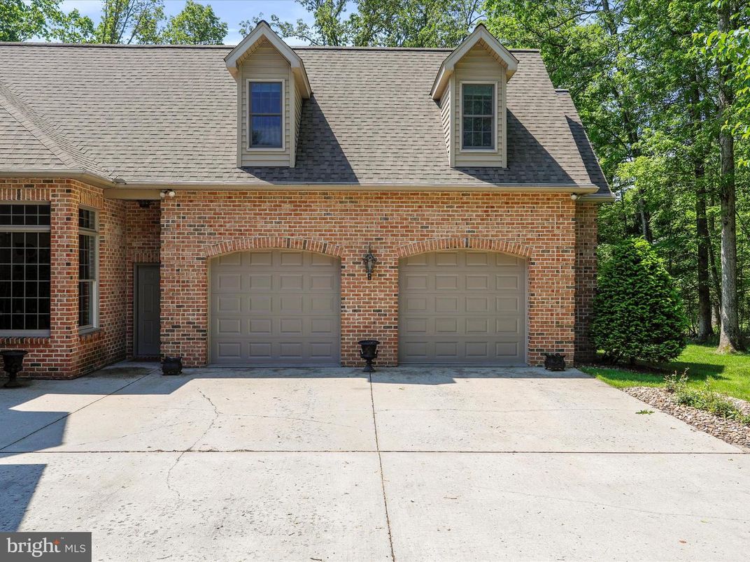Attached, Exterior, Facade, Brick Facade, Cape Cod