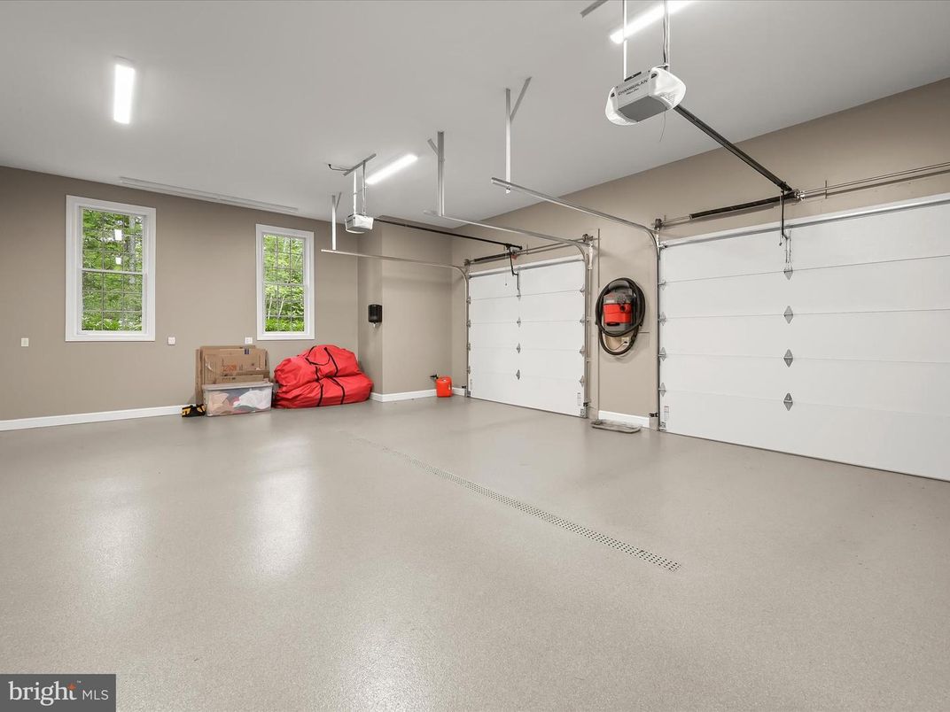 Garage, Interior, Recessed Lighting