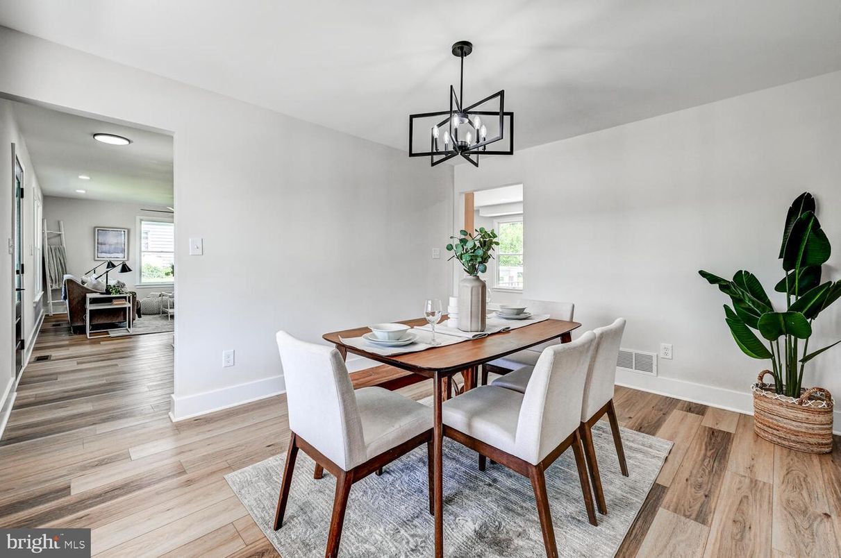 Dining room, Interior, Pendant Lights, Recessed Lighting, Wood Texture Flooring