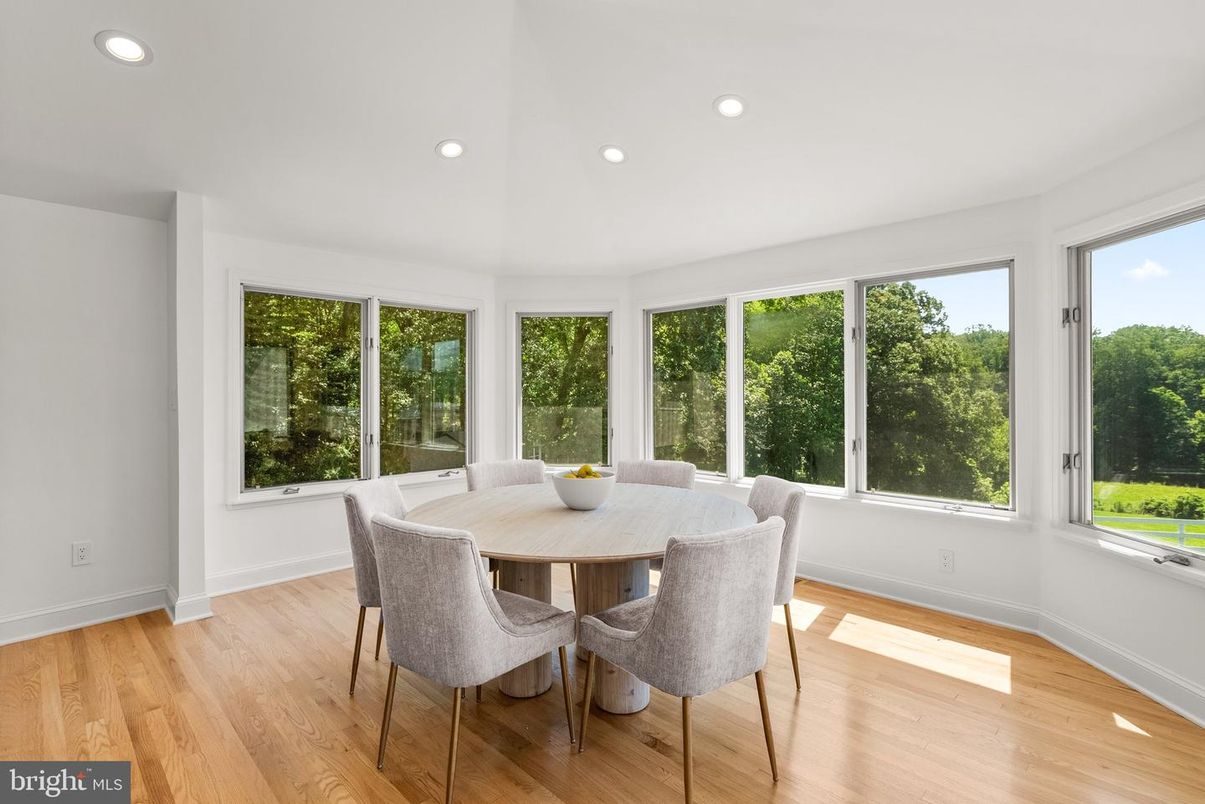 Dining room, Interior, Recessed Lighting, Wood Texture Flooring