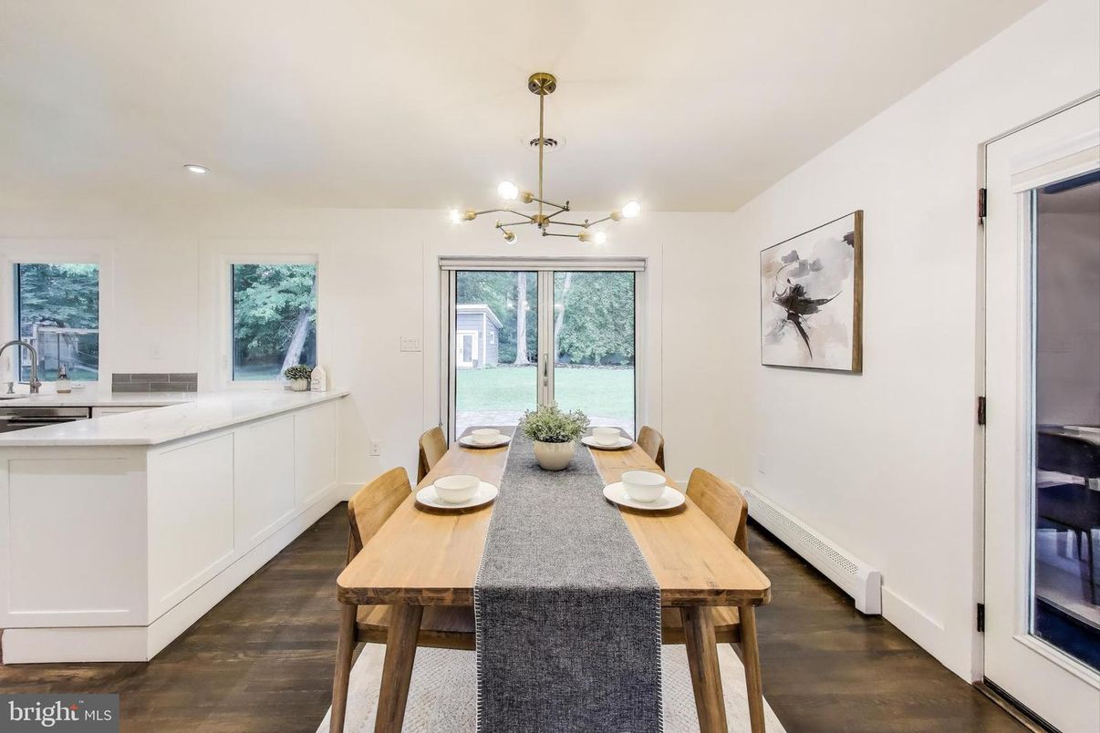 Dining room, Interior, Pendant Lights, Recessed Lighting, Wood Texture Flooring