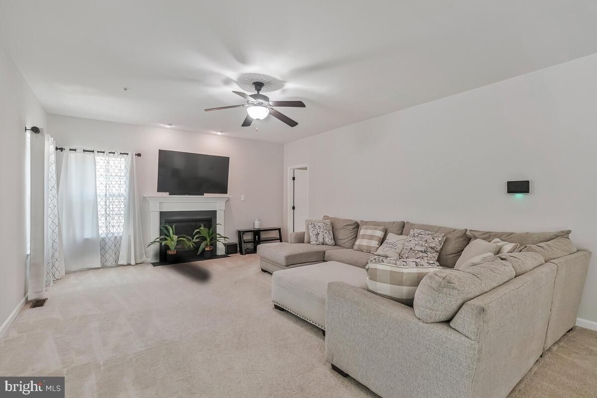 Fireplace, Interior, Living room, Recessed Lighting