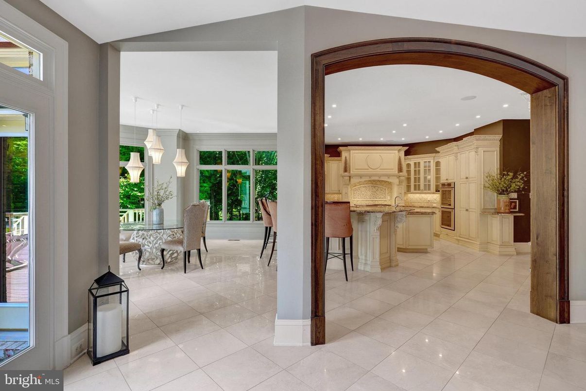 Dining room, Interior, Kitchen, Pendant Lights, Recessed Lighting