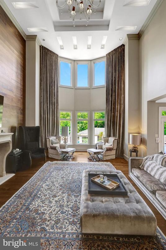 Chandelier, Interior, Living room, Recessed Lighting, Wood Texture Flooring, Wooden Walls