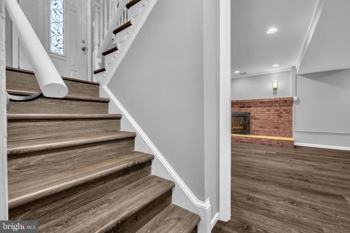 Fireplace, Interior, Recessed Lighting, Wood Texture Flooring
