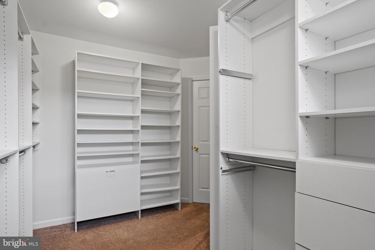 Interior, Walk-in Closets