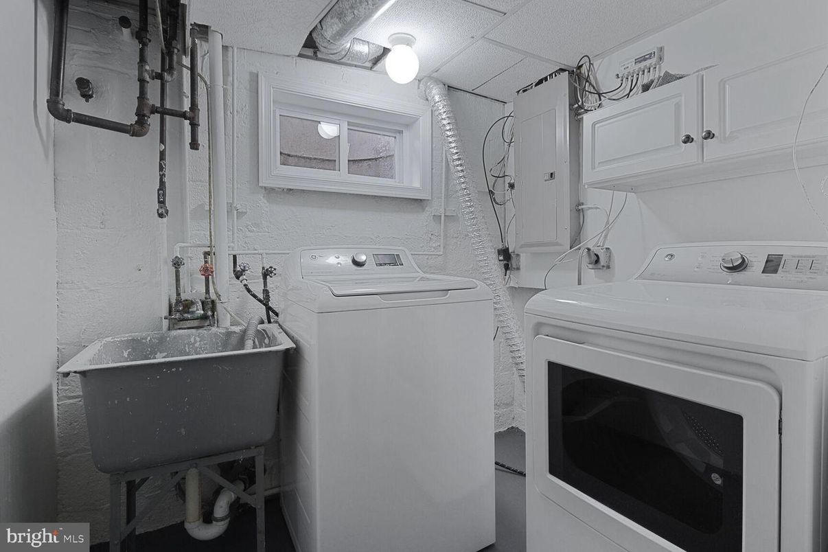 Interior, Washer