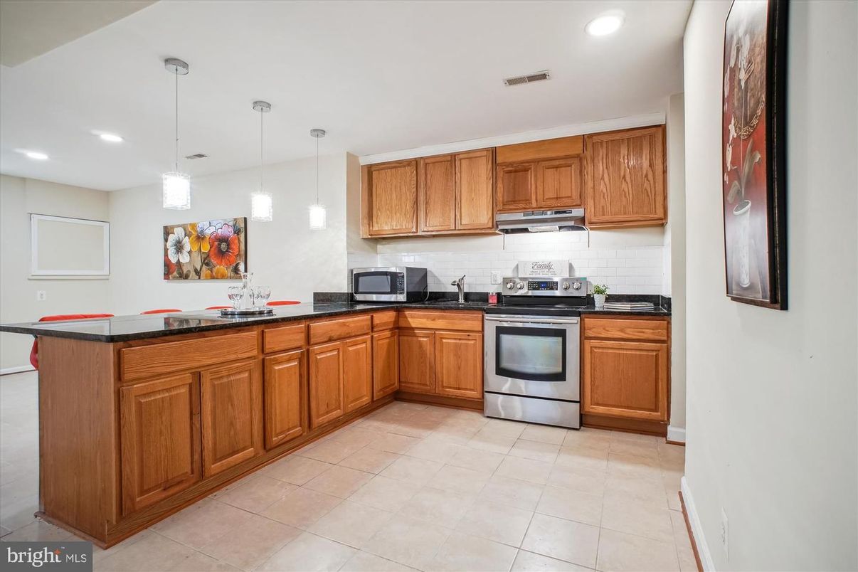 Interior, Kitchen, Pendant Lights, Recessed Lighting