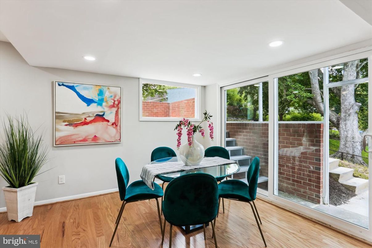 Dining room, Interior, Recessed Lighting, Wood Texture Flooring
