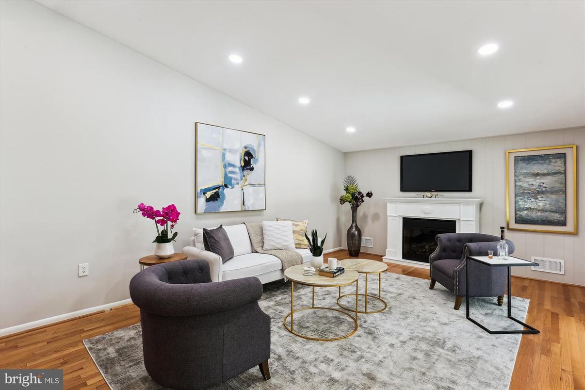 Fireplace, Interior, Living room, Recessed Lighting, Wood Texture Flooring