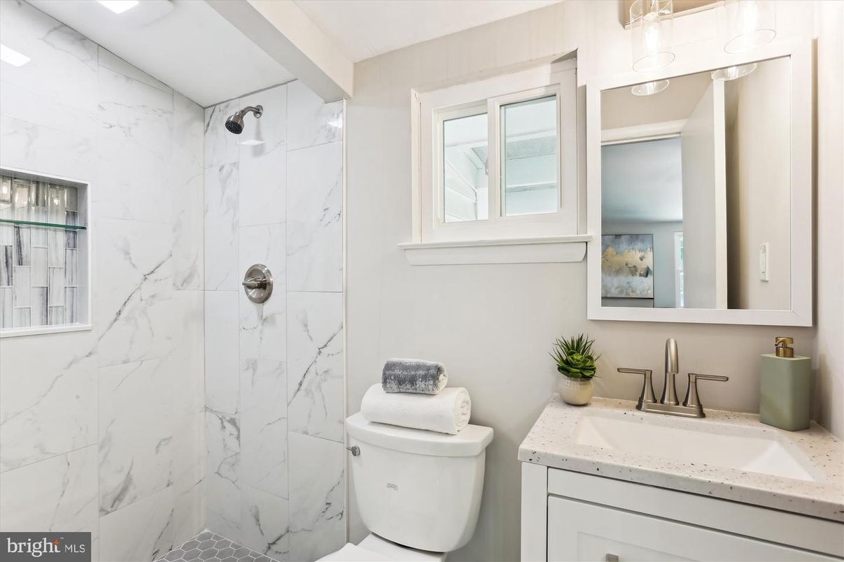 Bathroom, Interior, Marble Walls