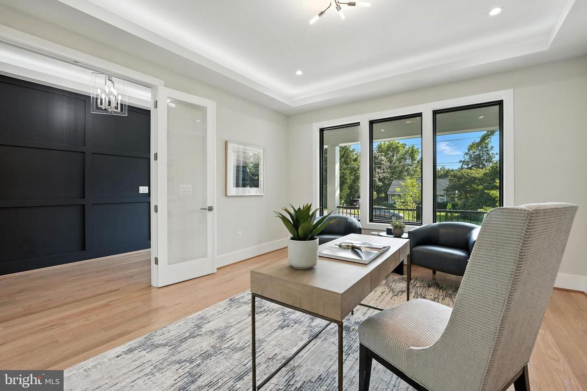 Home Office, Interior, Recessed Lighting, Wood Texture Flooring