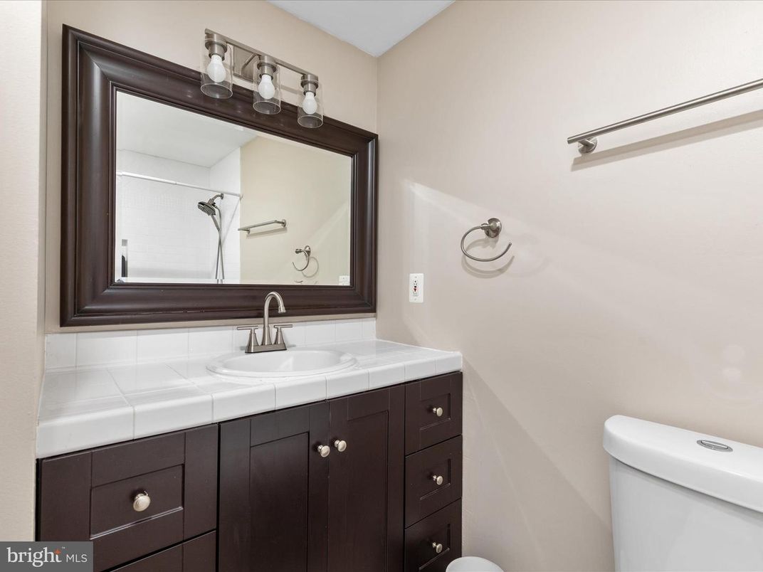 Bathroom, Interior, Tile Countertops