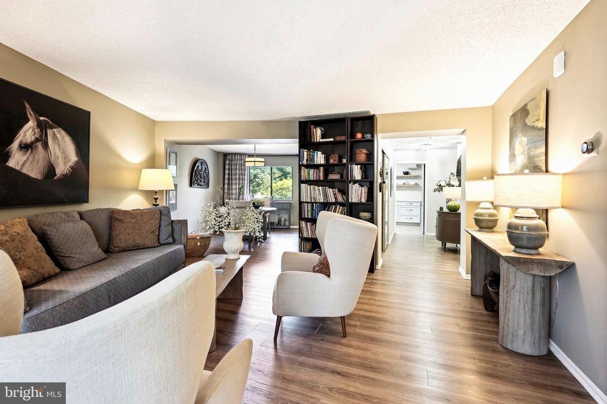 Dining room, Interior, Living room, Pendant Lights, Wood Texture Flooring