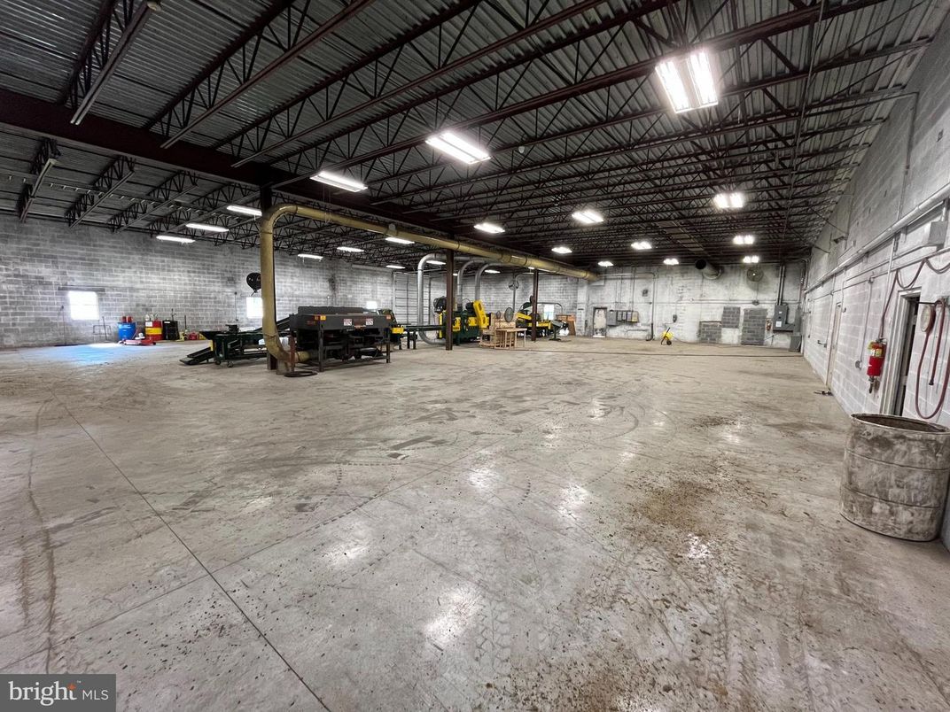 Fitness Equipment, Garage, Interior, Stone Walls