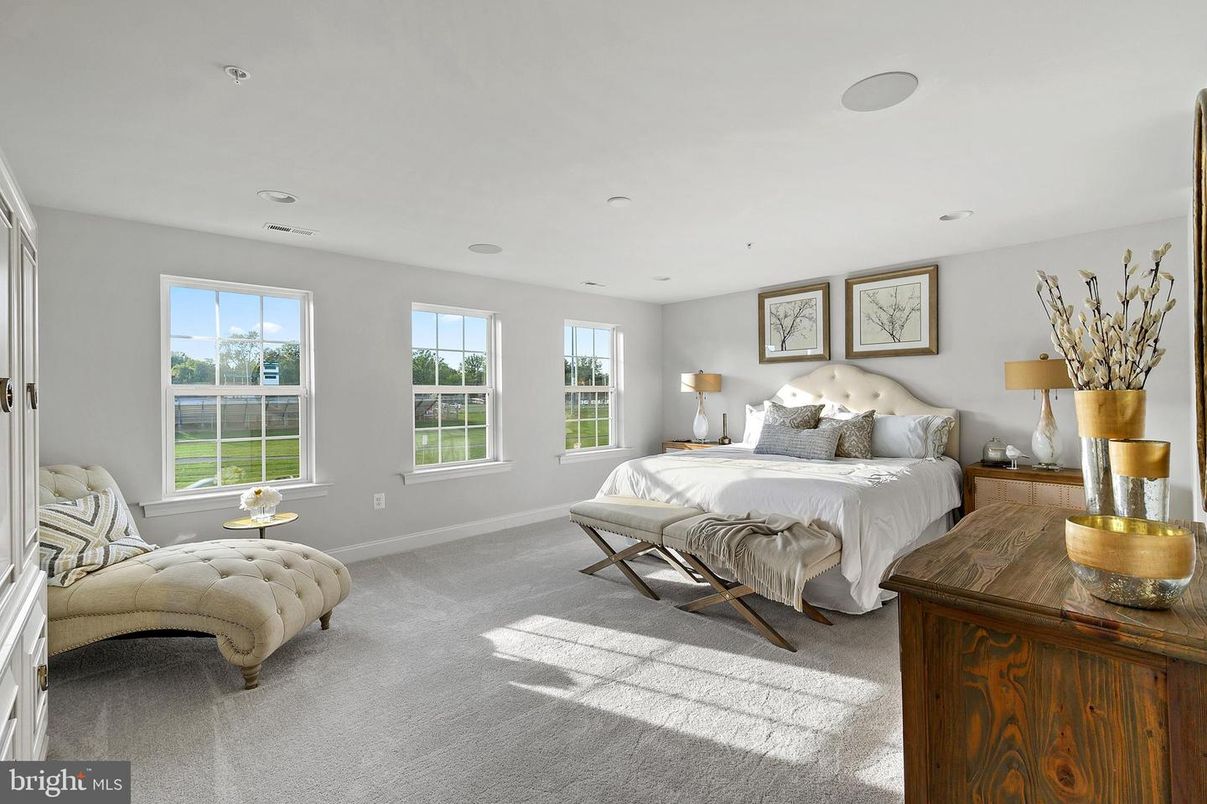 Bedroom, Interior, Recessed Lighting