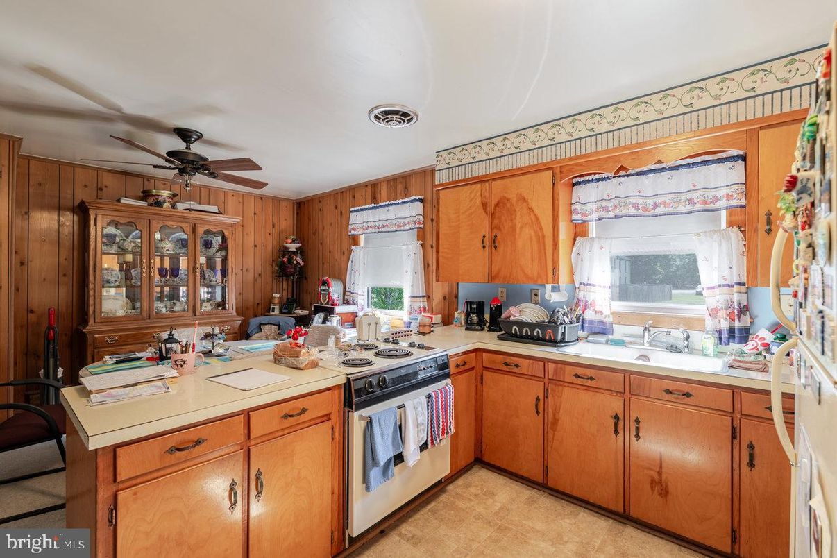 Interior, Kitchen, Wooden Walls