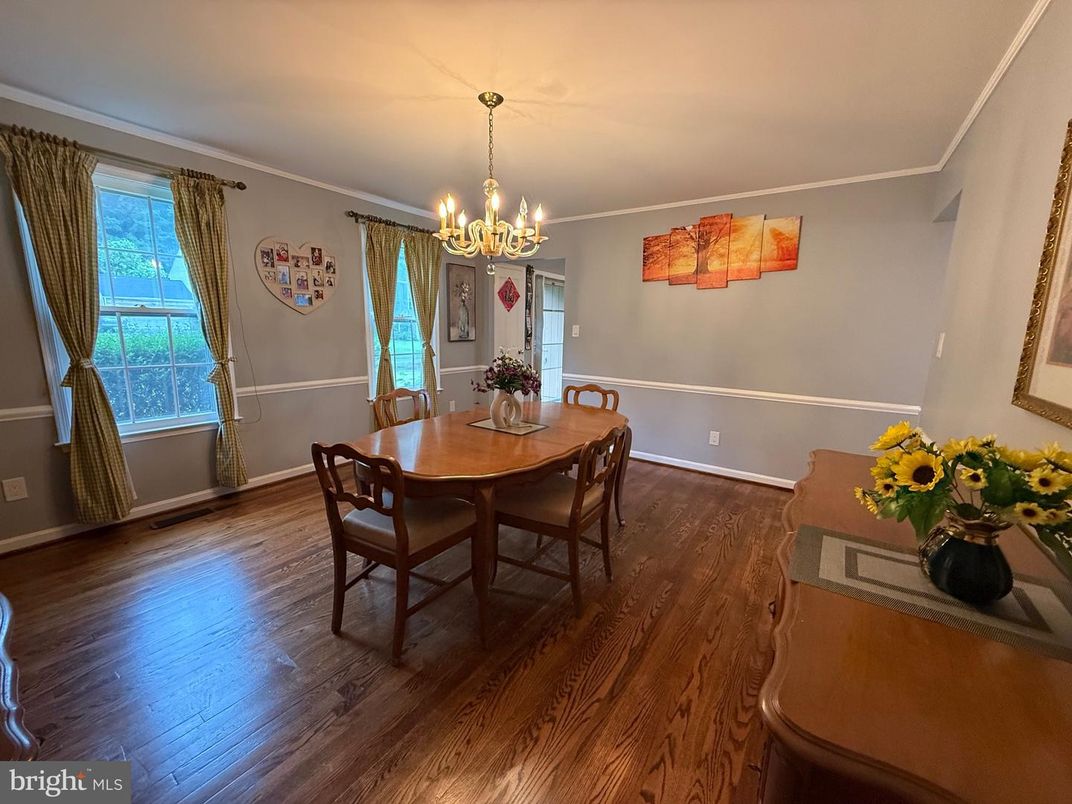 Chandelier, Dining room, Interior, Wood Texture Flooring