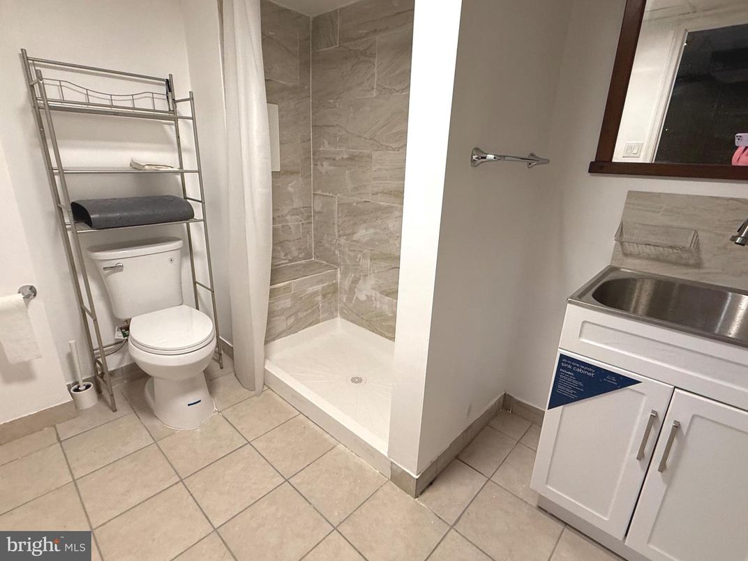 Bathroom, Interior, Marble Walls