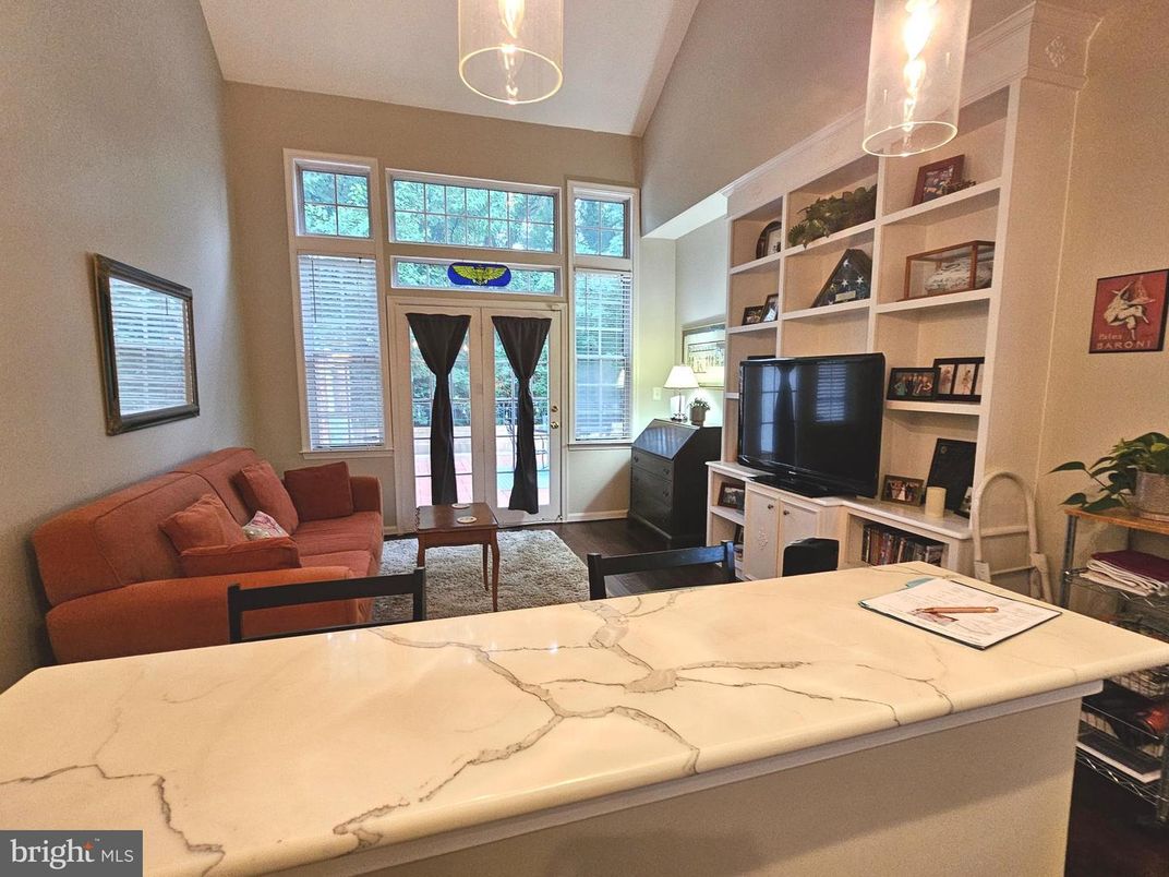 Dining room, Interior, Living room, Pendant Lights