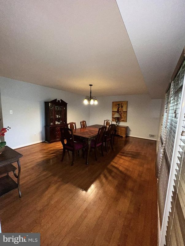 Dining room, Interior, Wood Texture Flooring
