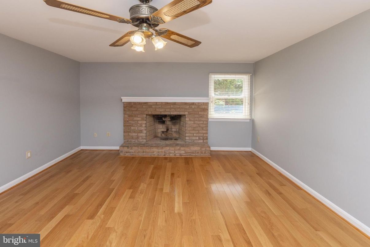 Empty room, Fireplace, Interior, Wood Texture Flooring