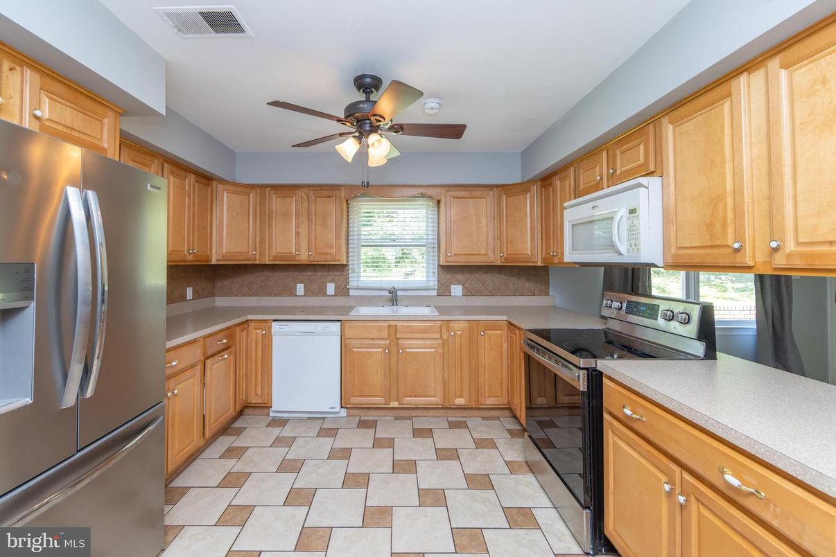 Interior, Kitchen, Stainless Steel Appliances