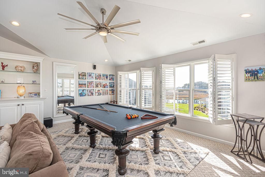 Billiard Table, Game Room, Interior, Recessed Lighting