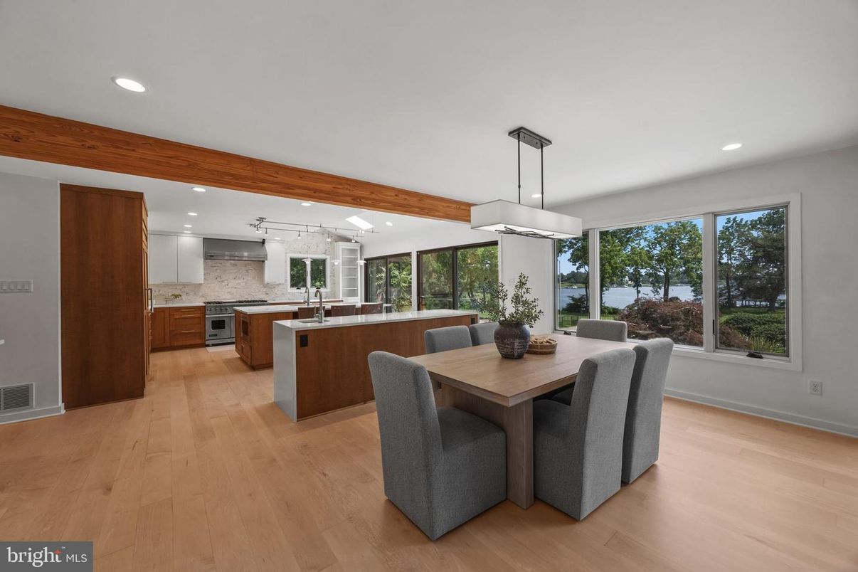 Dining room, Interior, Kitchen, Pendant Lights, Recessed Lighting, Stainless Steel Appliances, Wood Texture Flooring