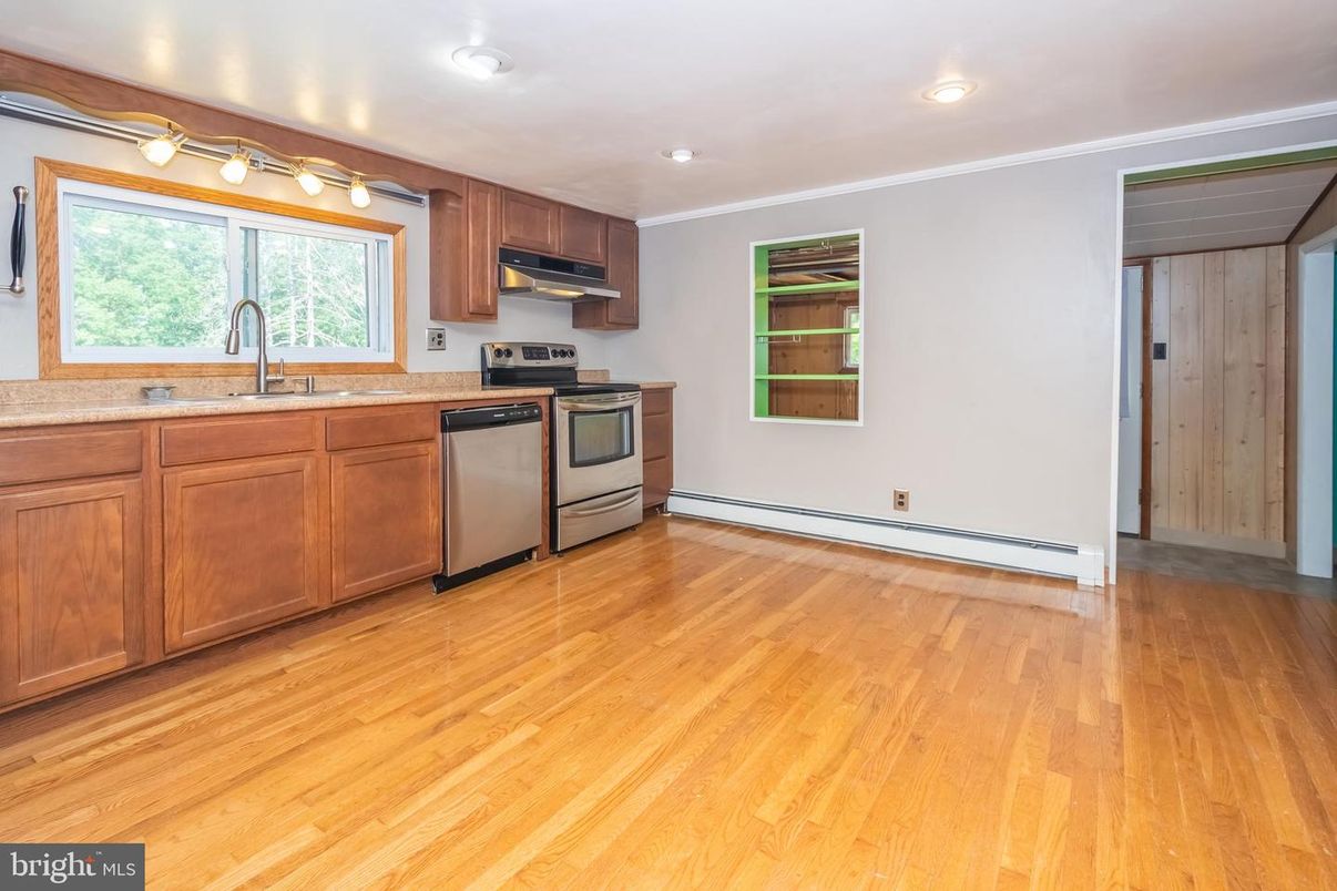 Interior, Kitchen, Recessed Lighting, Stainless Steel Appliances, Wood Texture Flooring