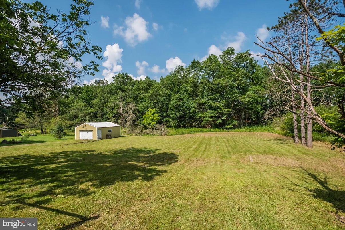 Backyard, Detached Garage, Exterior